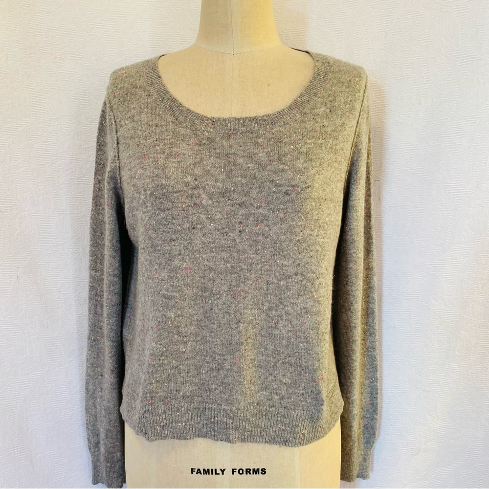 Pure cashmere scoop neck grey flecked sweater